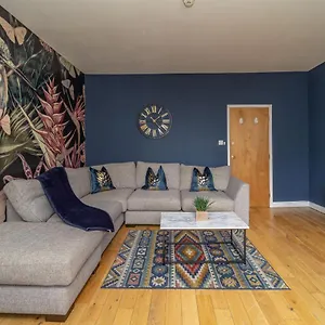  Apartment Flash Sale Train Station 3 Bedrooms Flat Bn12ter02 United Kingdom
