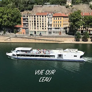  Apartment Vue Sur L'eau France